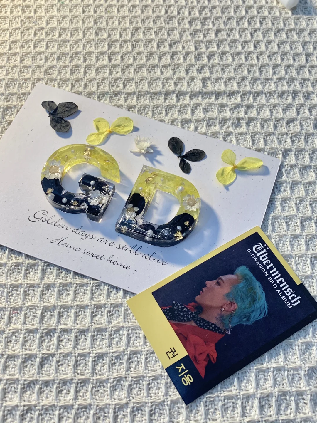 天啊❗️Kpop人必须拥有团名滴胶框✨✨