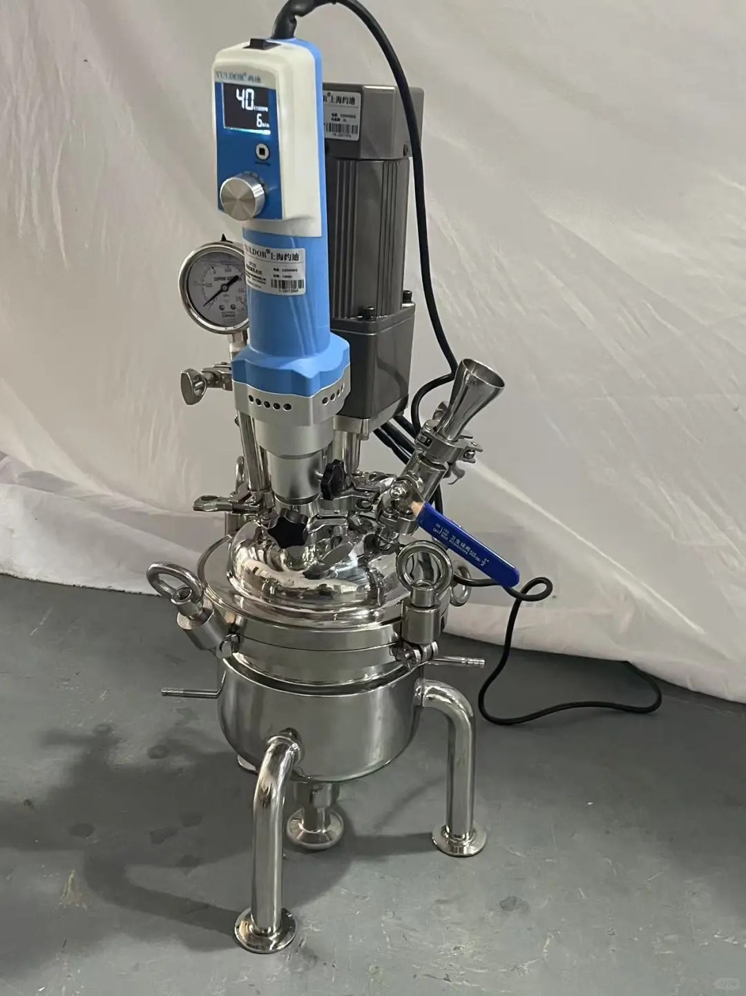 真空均质乳化机实验室不锈钢反应釜恒温制冷