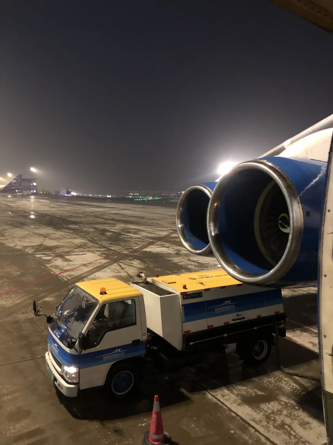 一条迟到的朋友圈!URC上班第一个大活