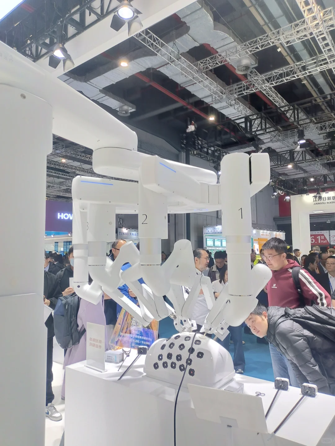 国产医疗设计碾压标杆达芬奇？?⚡️