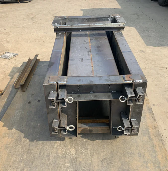 预制矩形流水槽模具预制块的生产关键。