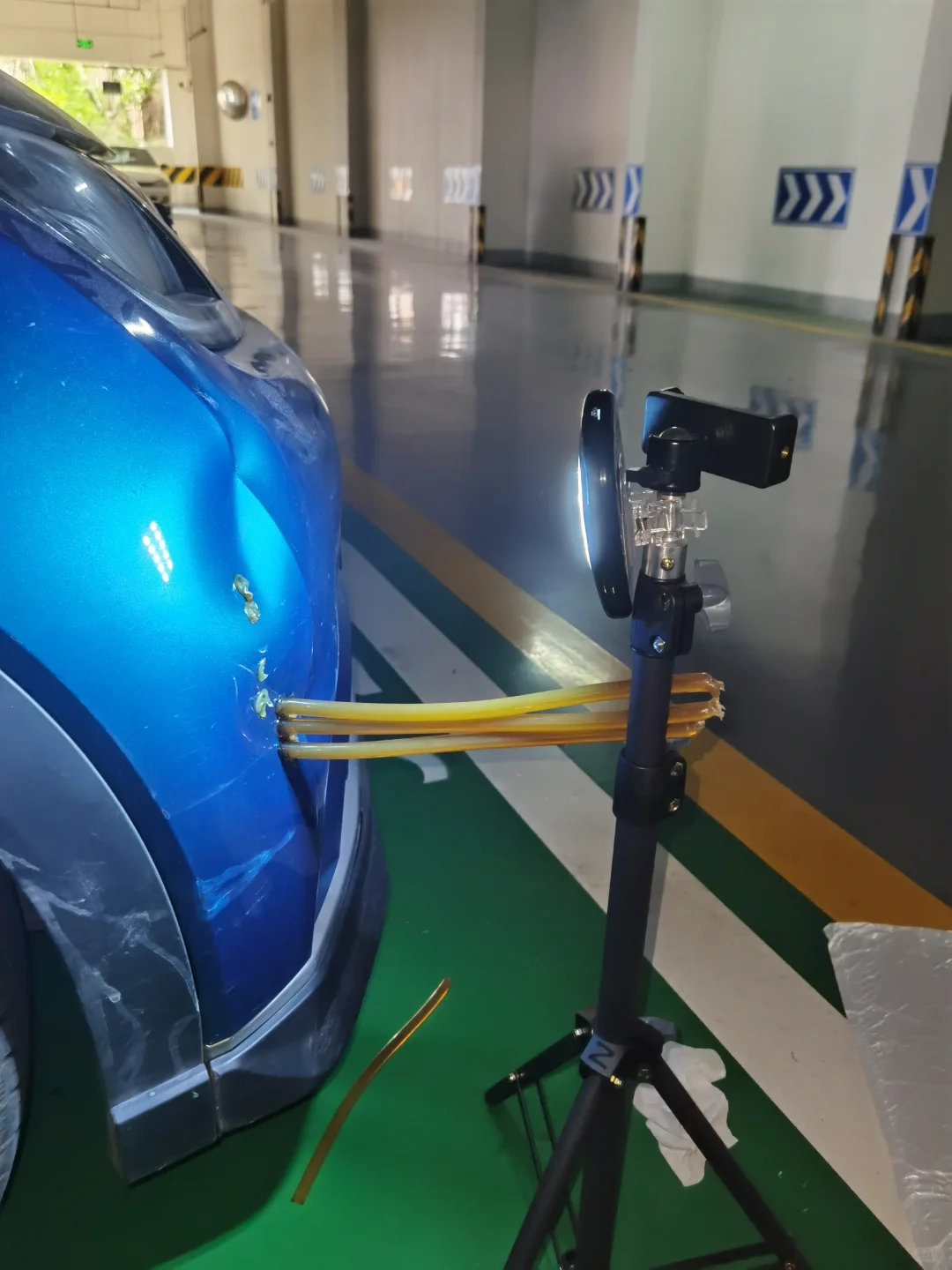 手动修复凹陷保险杠