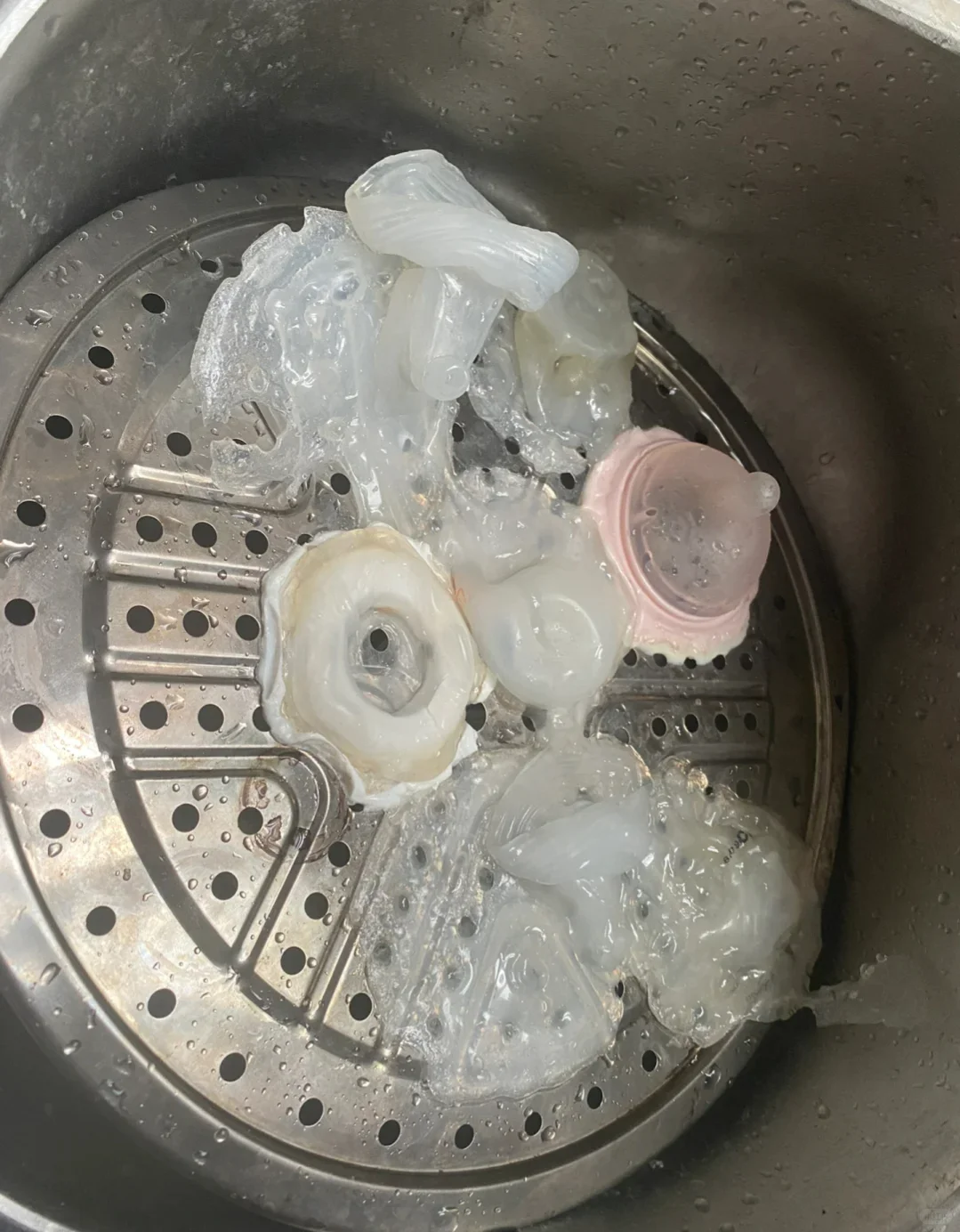 危害宝宝健康·这种材质一定要远离