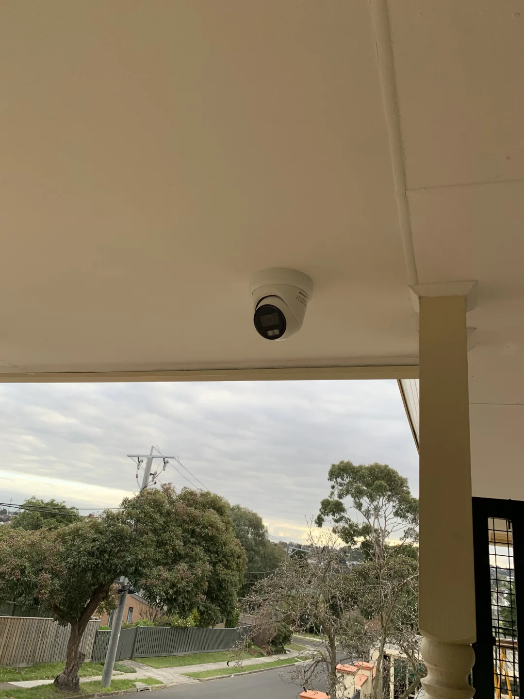 智能AI识别声光报警摄像头包安装