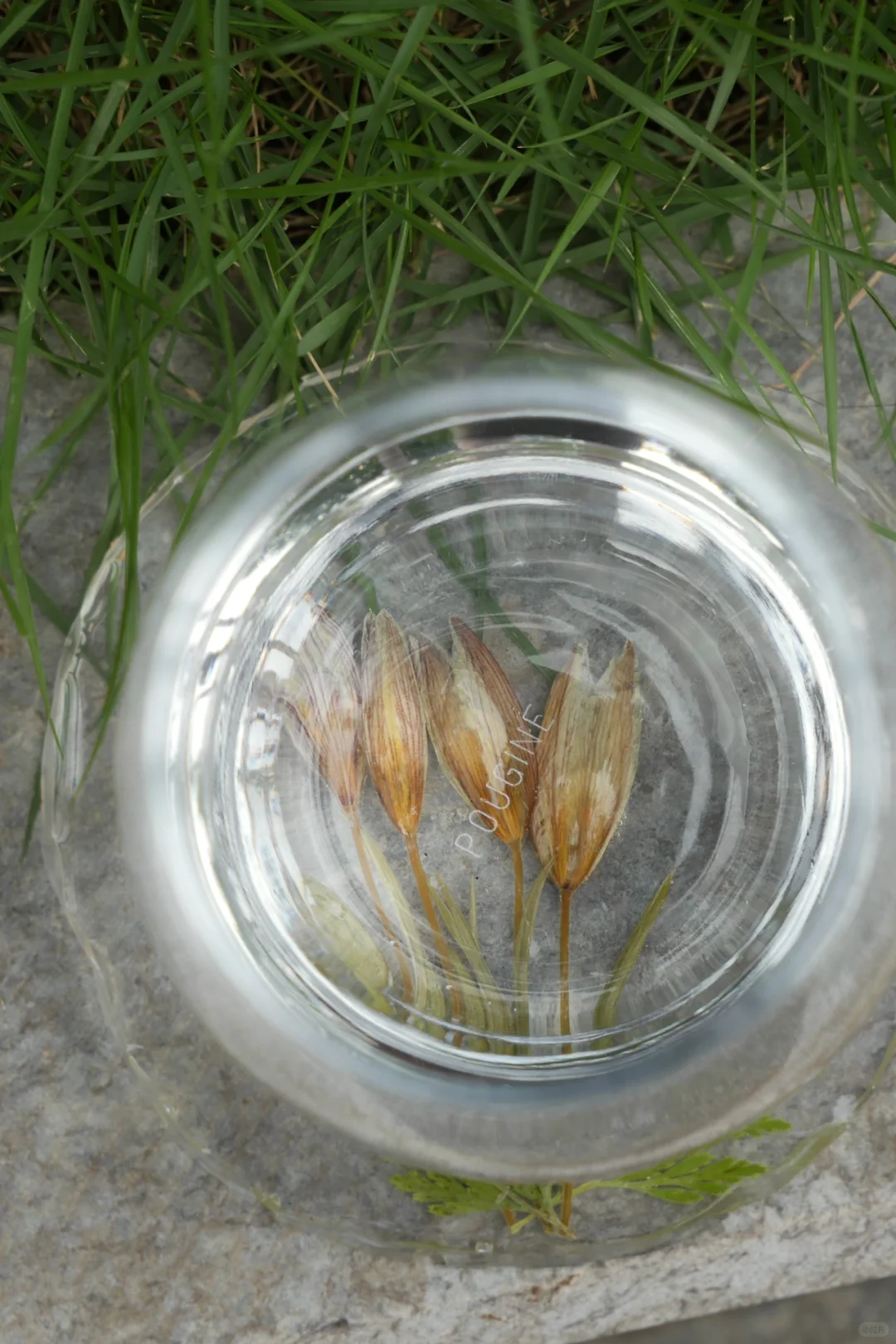 滴胶|装一点色彩放进春天的咖啡店