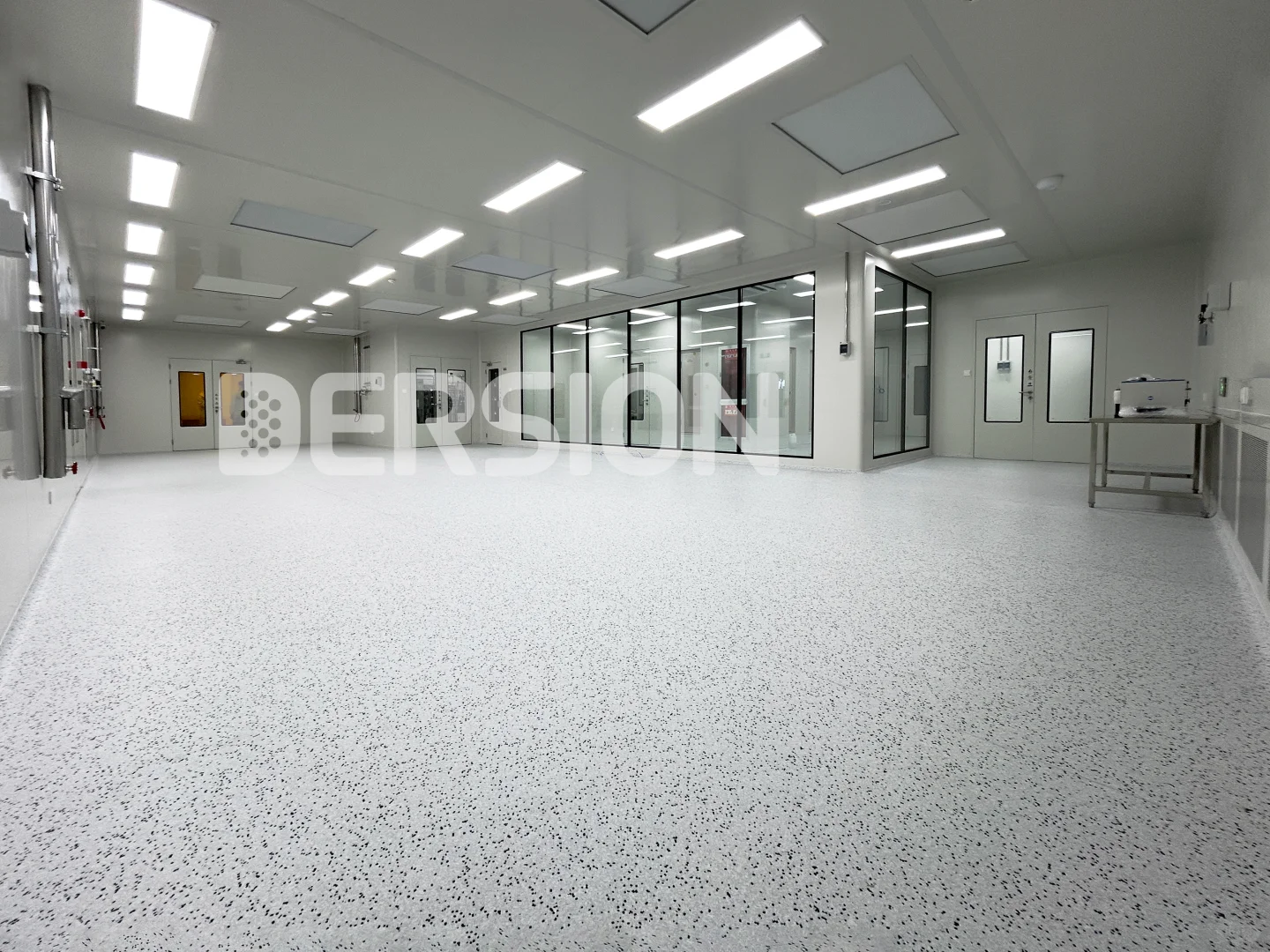 杭州340平米千级恒温恒湿芯片洁净室