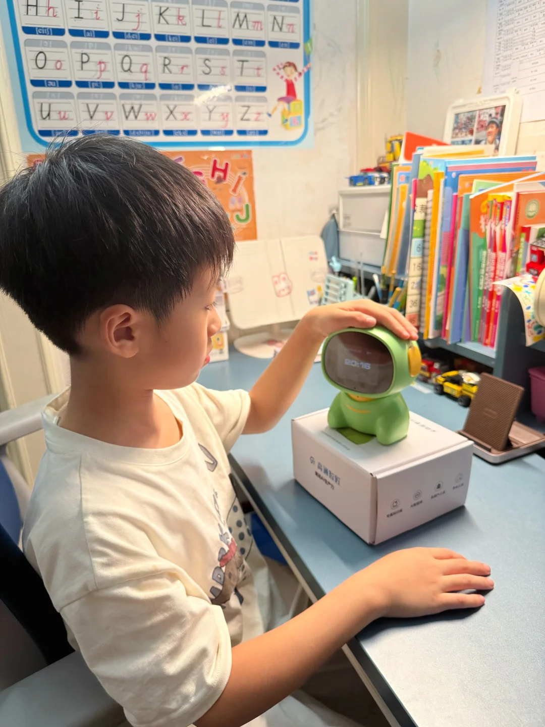 带娃狂喜！智酱AI伙伴=育儿师+玩伴