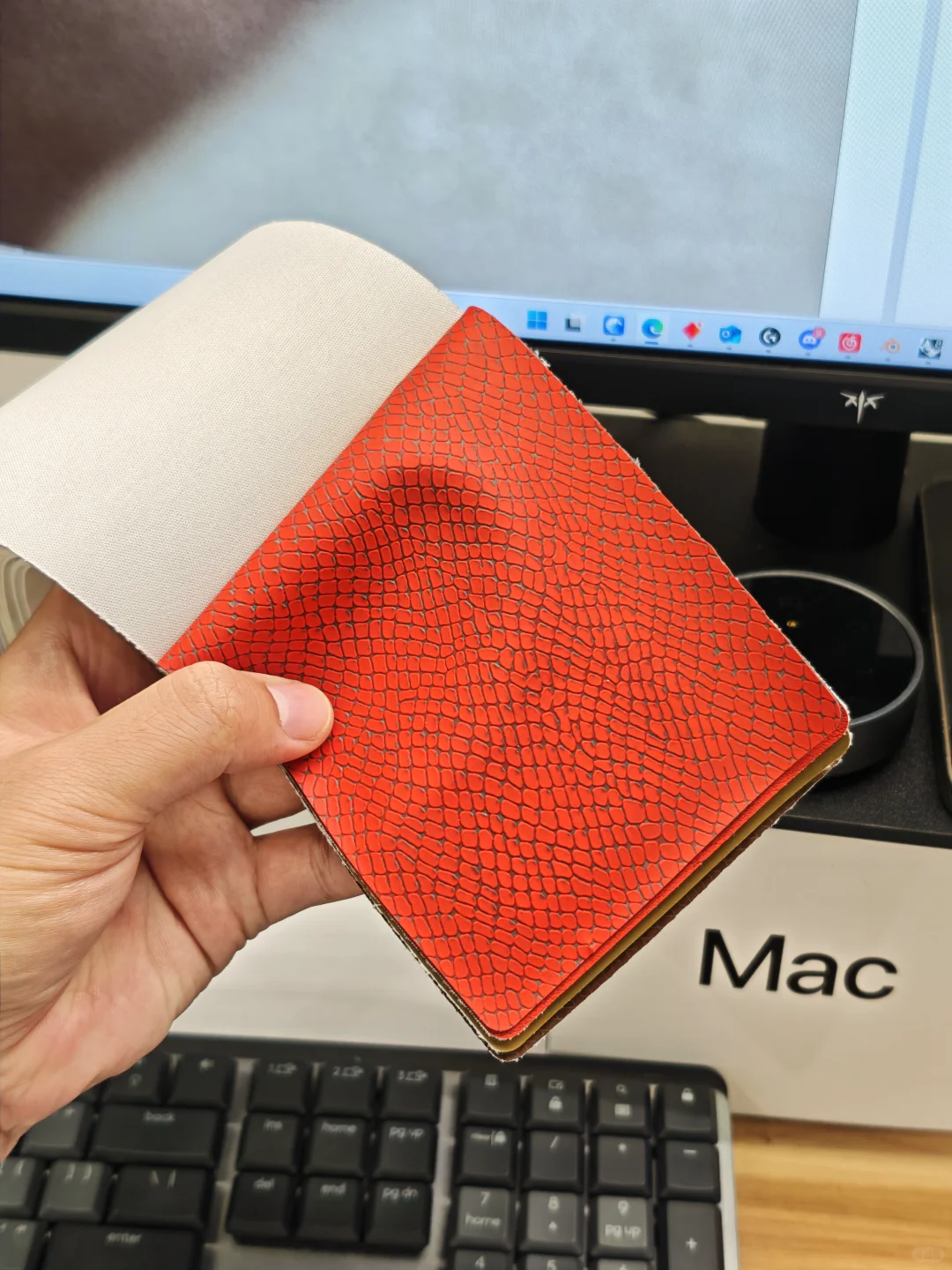 ?CMF｜未来材料之有机硅高性能皮革