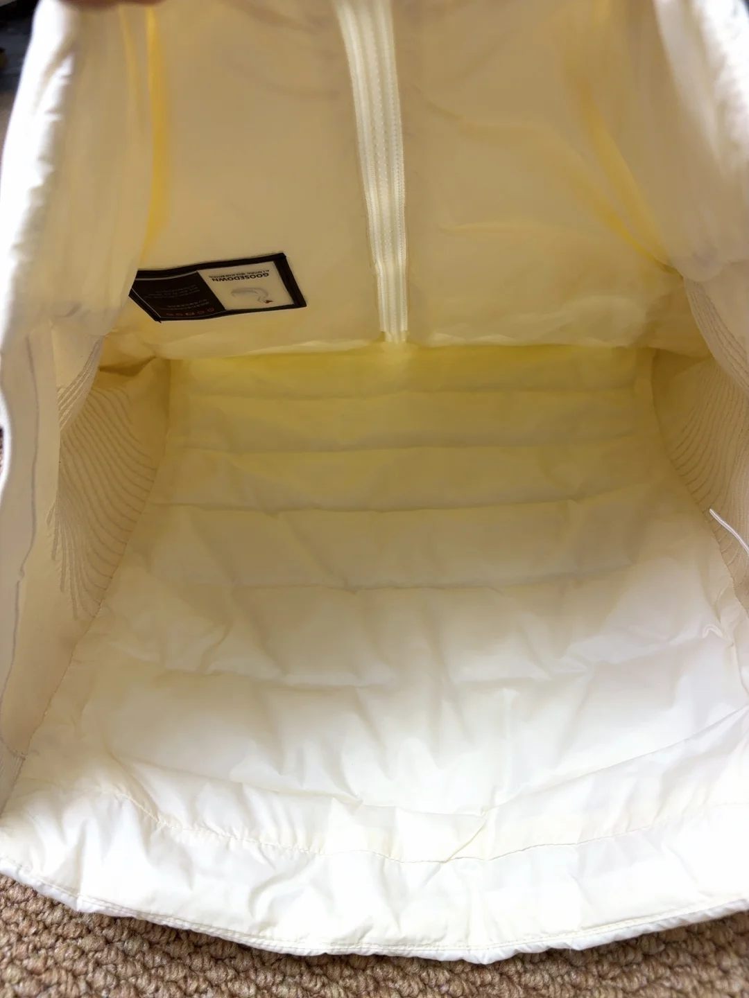 Lulu风羽绒封神！收腰设计直接焊死小蛮腰✨