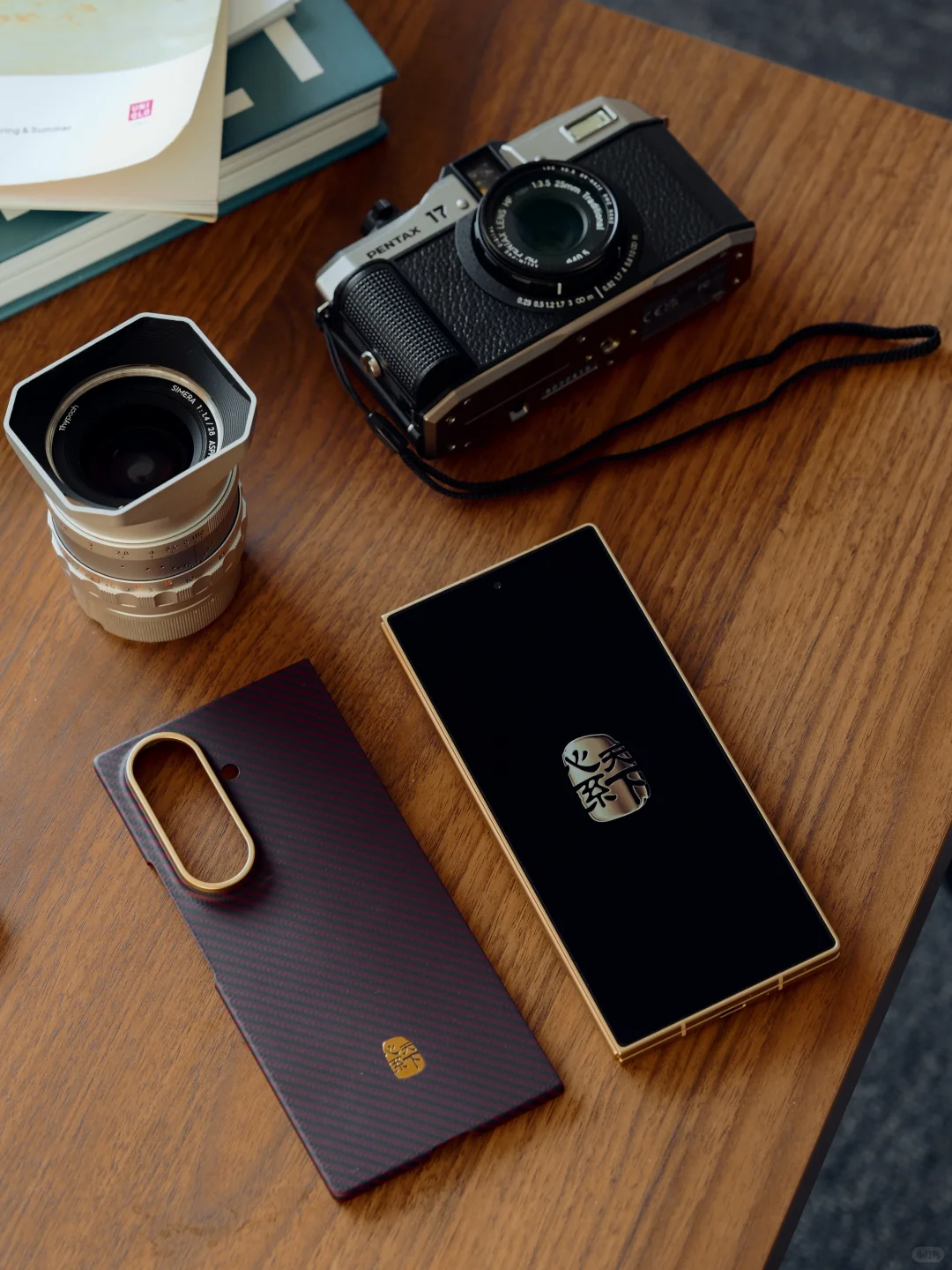 折叠屏的意义：旅途中也能沉浸创作