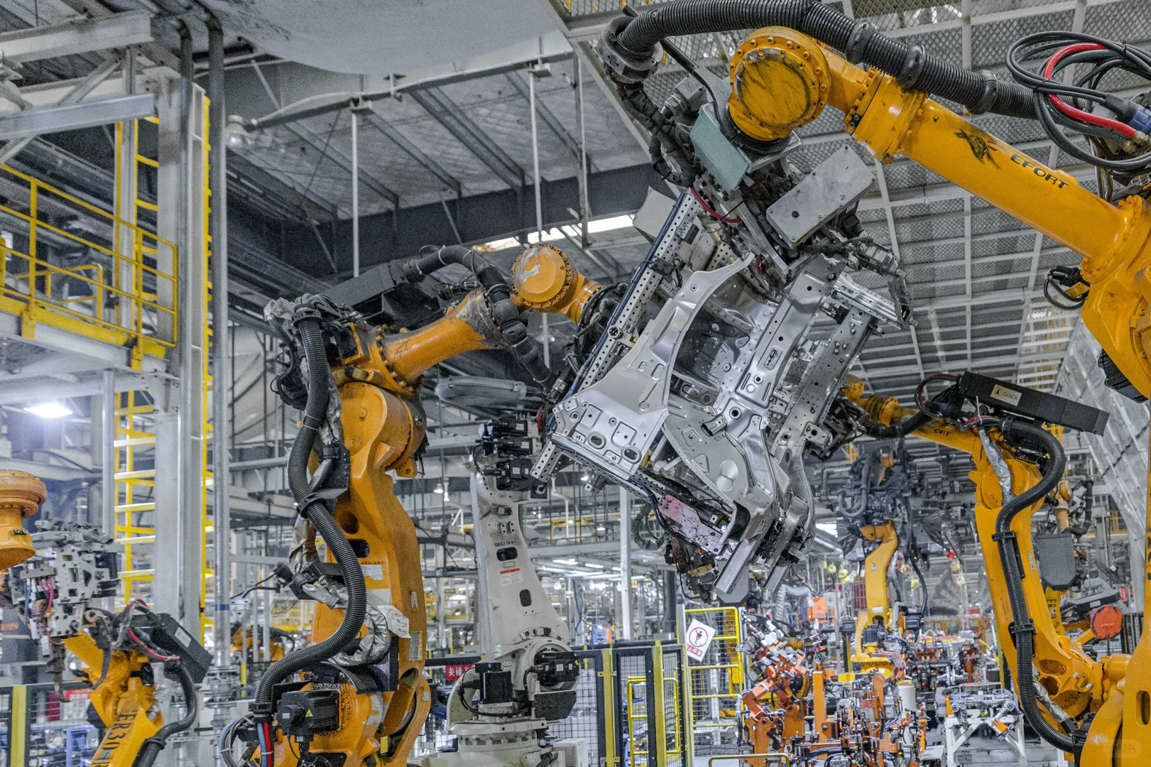 海思十一汽车超级工厂科技研学