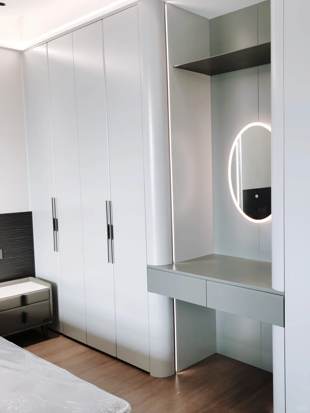 ?18款衣柜落地实景，推给近期做衣柜的人！