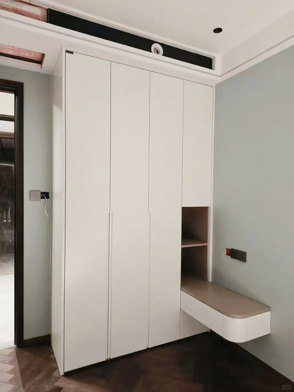 ?18款衣柜落地实景，推给近期做衣柜的人！