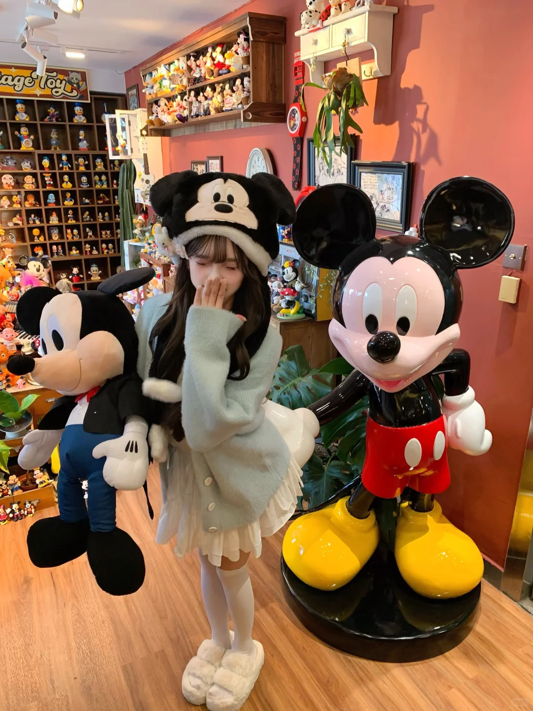 深圳新开的玩具咖啡厅…简直米奇妙妙屋！??