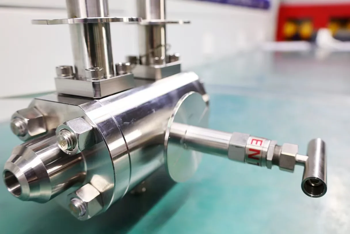 法登超低温DBb球阀