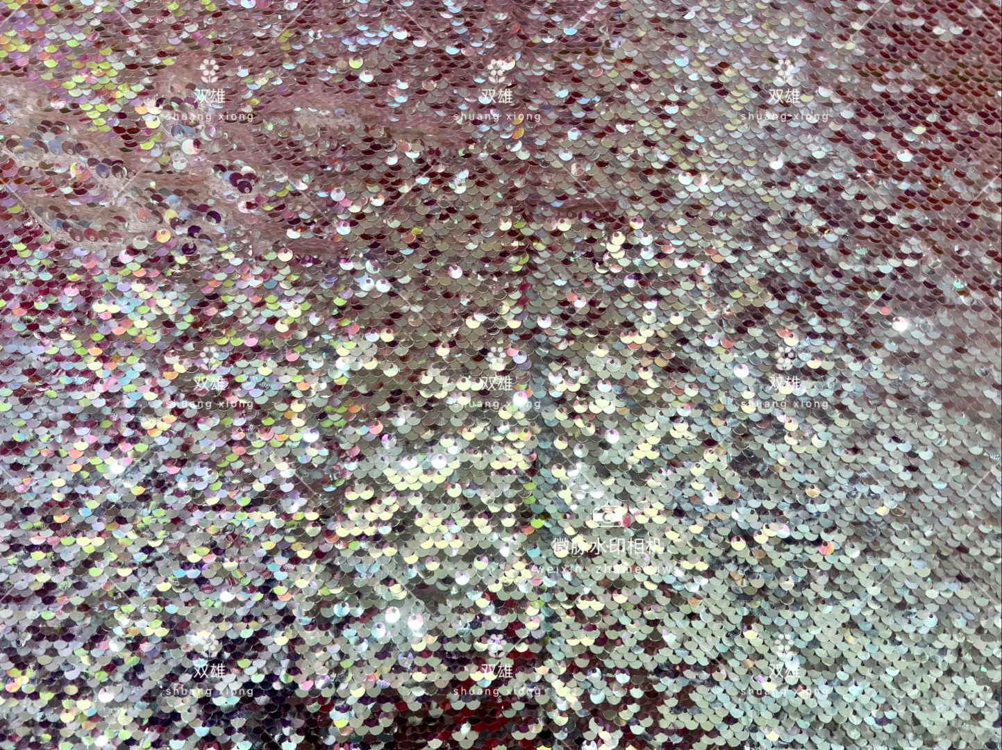 谁懂啊???好喜欢这种闪闪发光的面料✨✨?