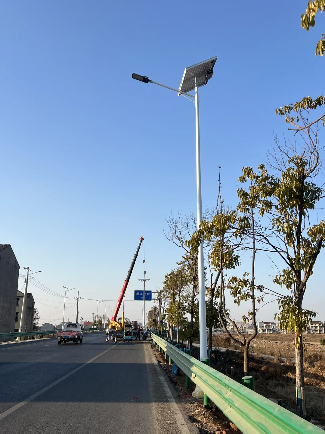 ?【市政级太阳能路灯】亮如白昼还0电费