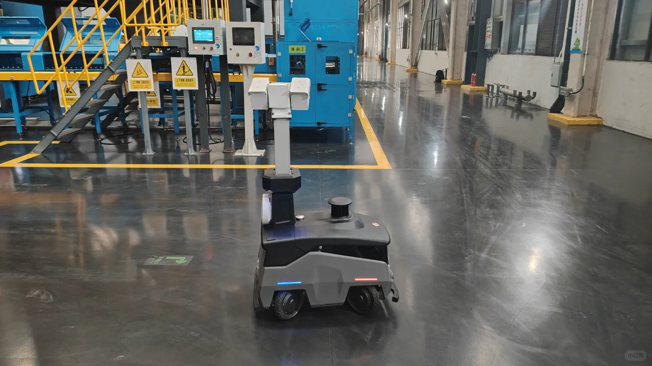 万为安防巡检机器人在现代化工厂的应用
