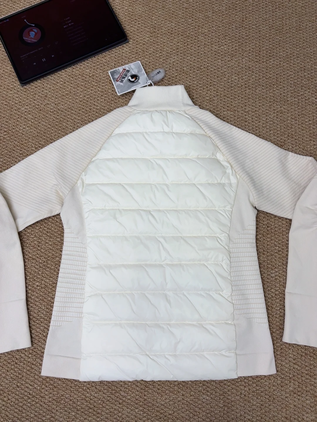 Lulu风羽绒封神！收腰设计直接焊死小蛮腰✨