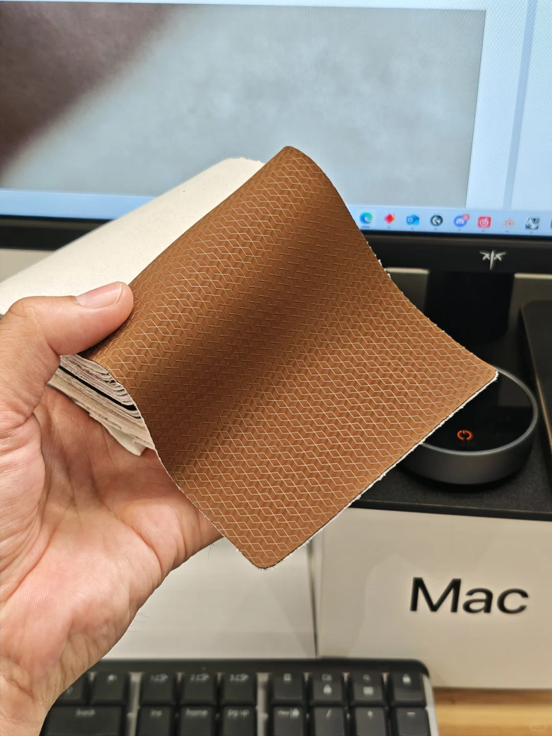 ?CMF｜未来材料之有机硅高性能皮革