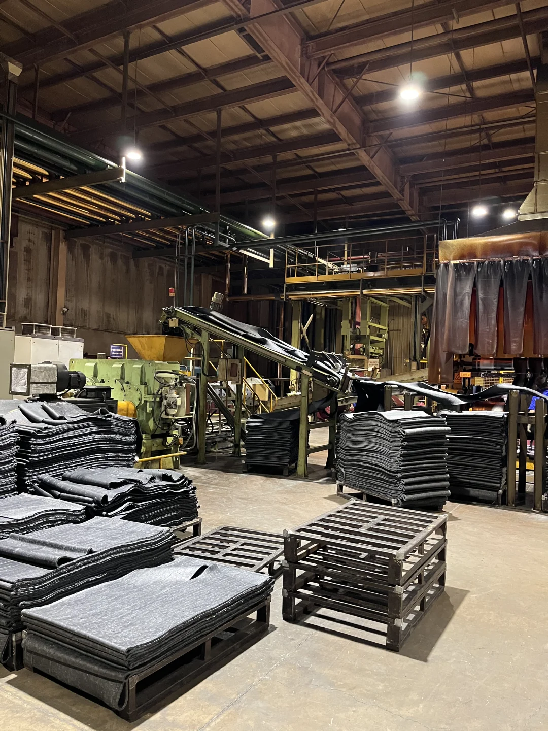 看看轮胎是怎么生产的～