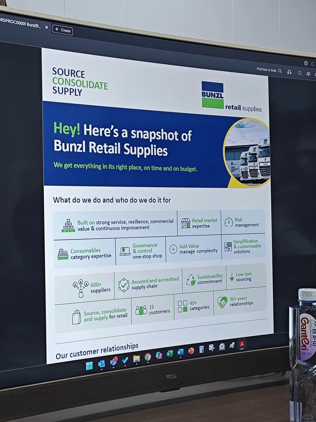 外国友人来我们厂了?