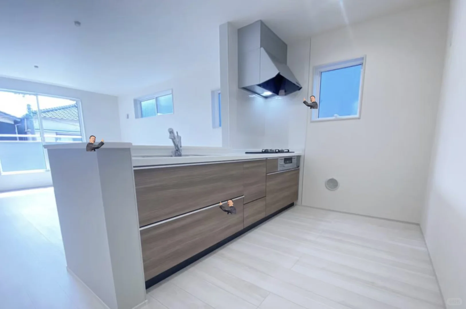 售新一户建112平，八潮23分2980W一车位 ?