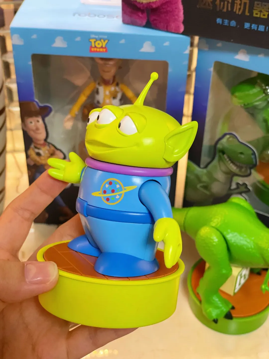 ?没有男孩子能拒绝高科技玩具！