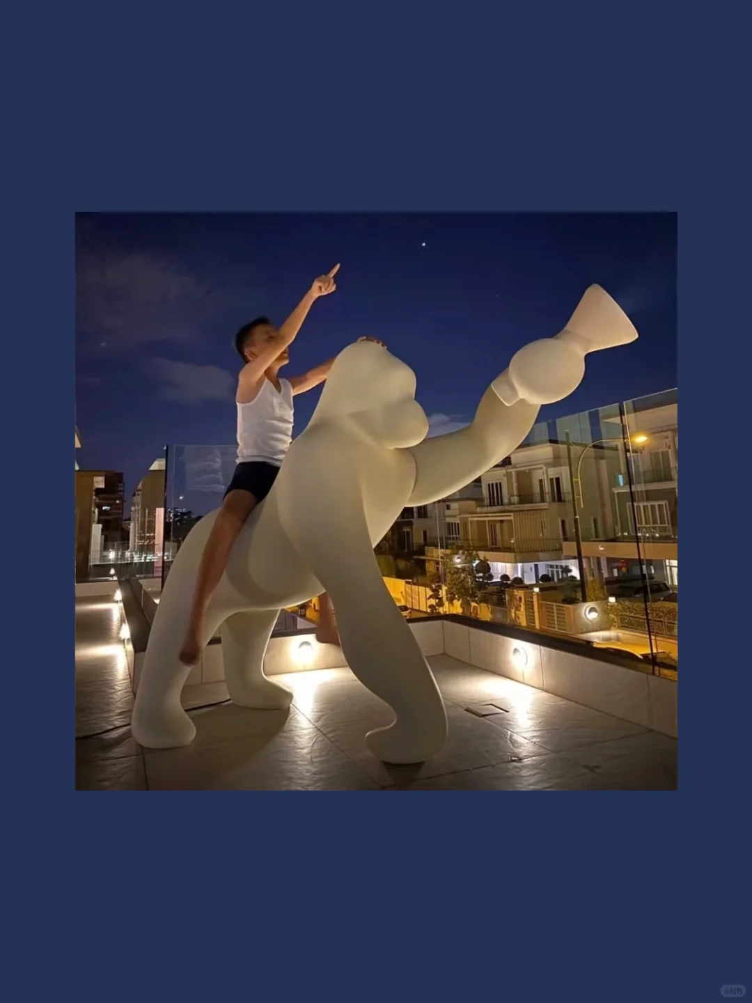 粉色限量款｜意大利Qeeboo超大猩猩落地灯