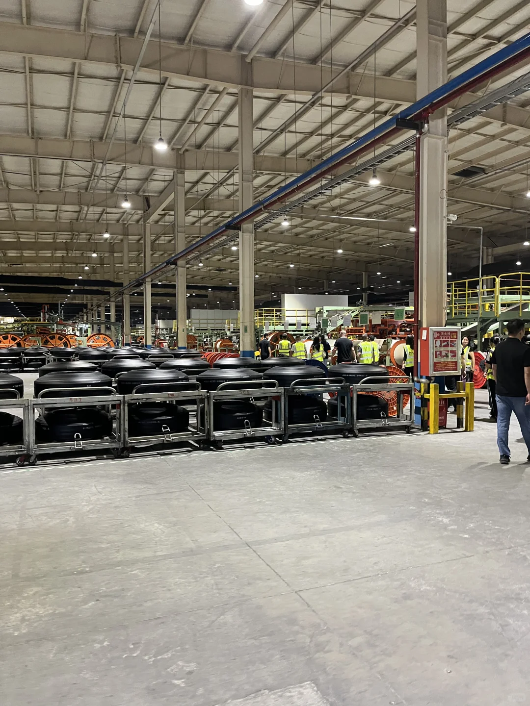 看看轮胎是怎么生产的～