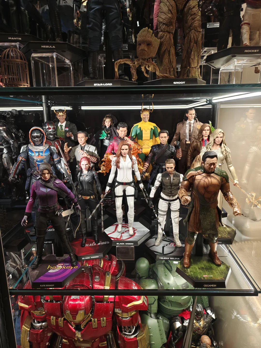 很久没有更新我的hottoys柜了