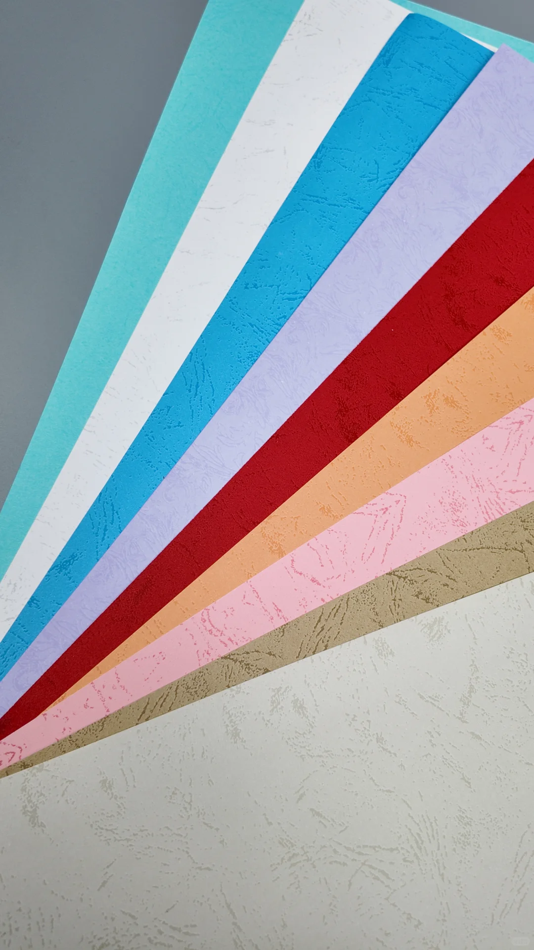 来自打印工厂认证的超特别的纸张—皮纹纸