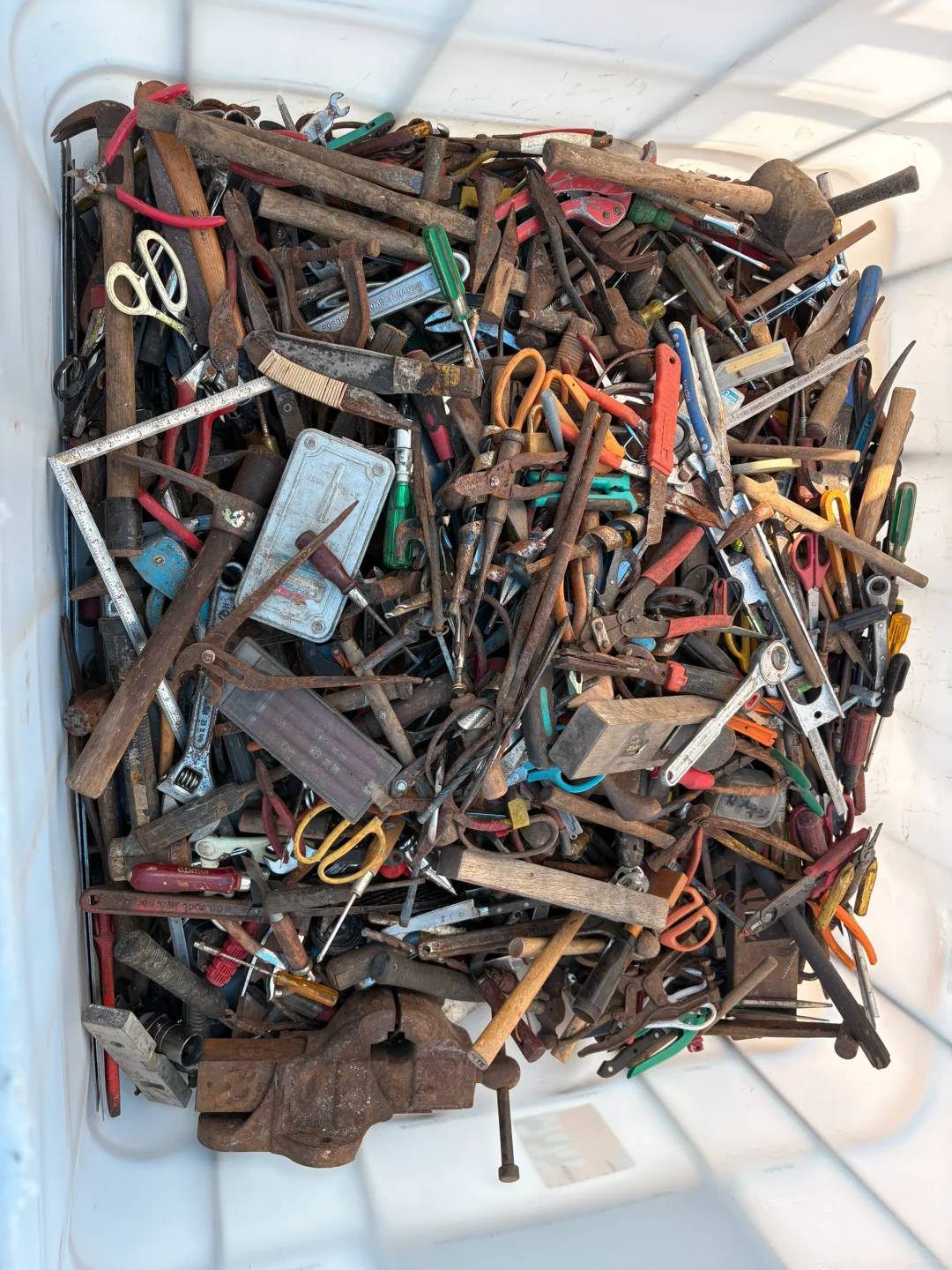 刚到国内，两吨左右！