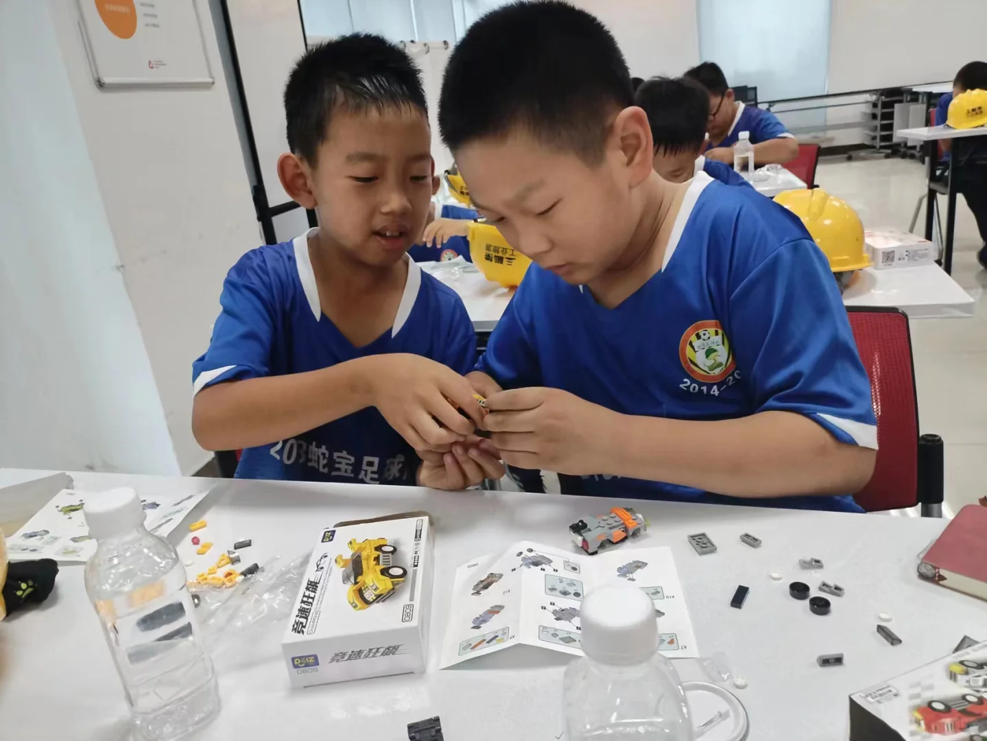 ?大连亲子研学｜探秘汽车诞生记