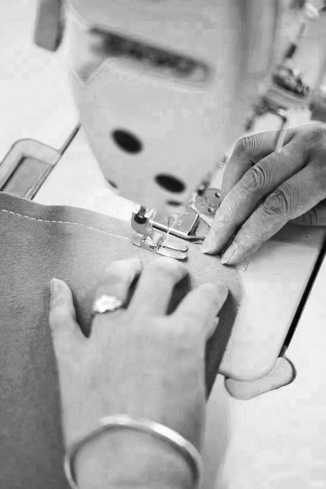 NINELAB | 一针一线 方寸之间