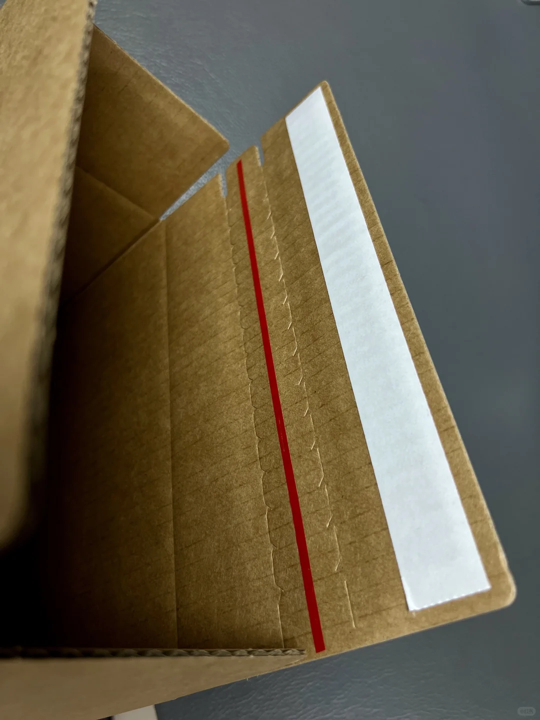 外盒 很涵野行 很用心