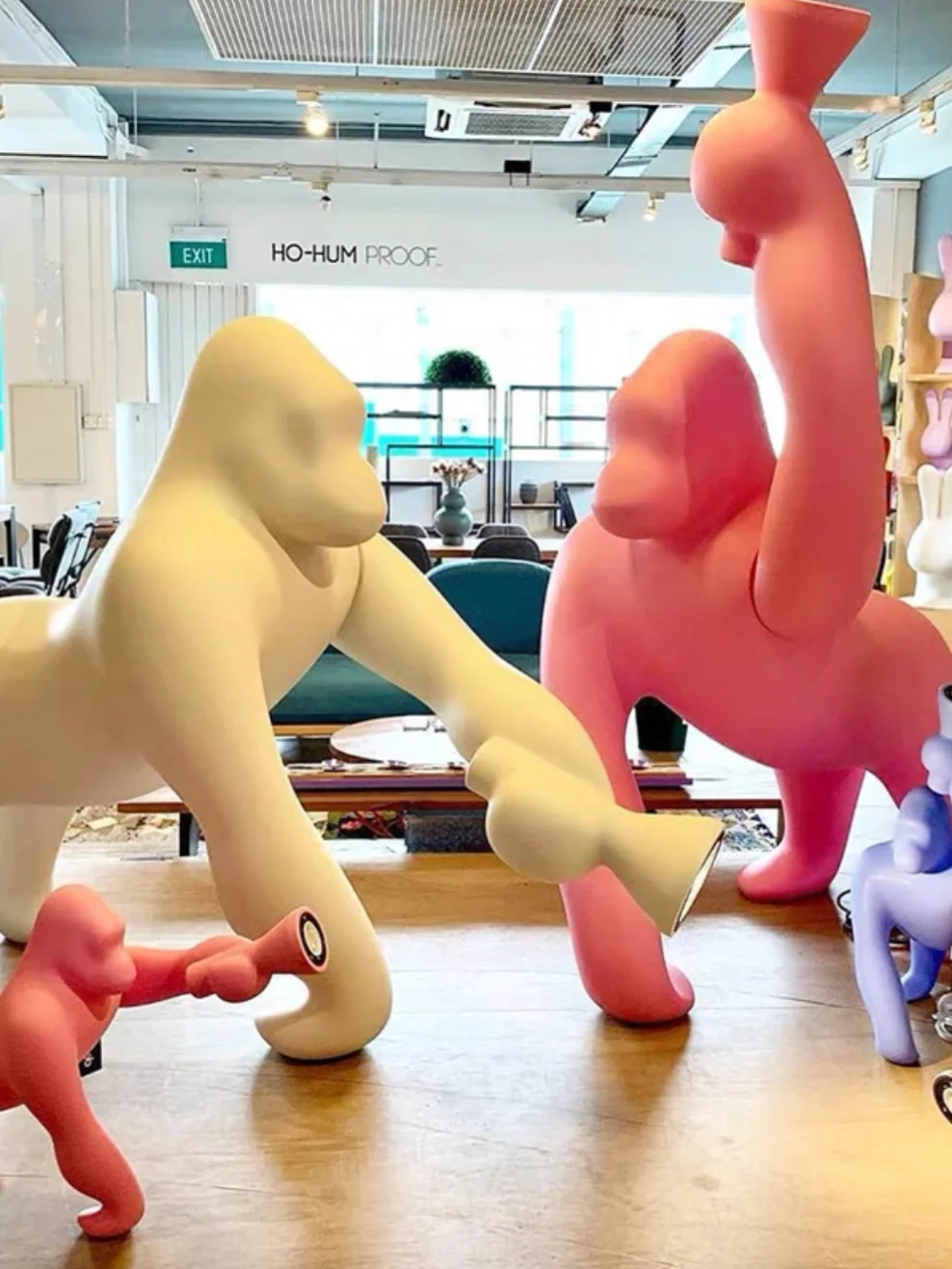 粉色限量款｜意大利Qeeboo超大猩猩落地灯