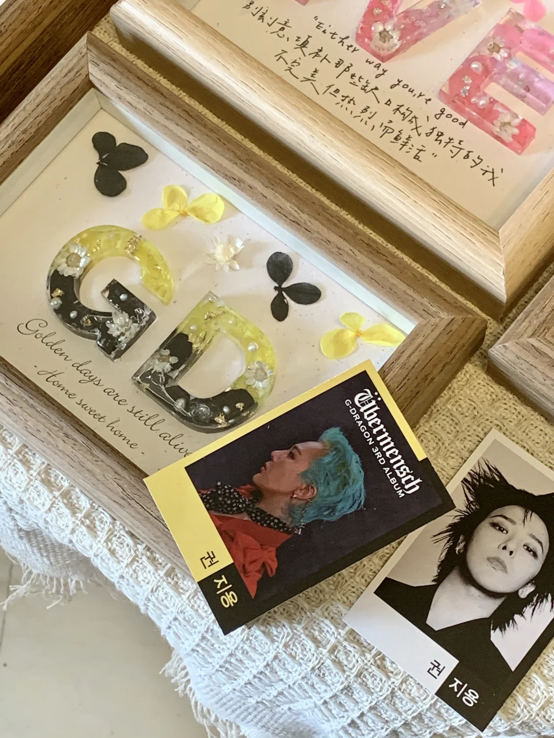 天啊❗️Kpop人必须拥有团名滴胶框✨✨