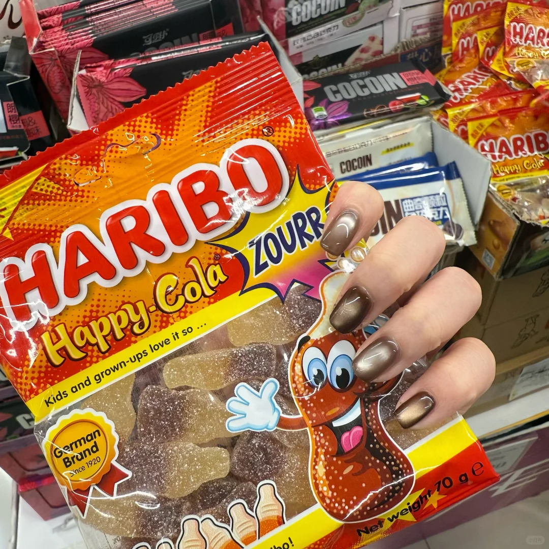 也是给手指安装上了玻璃珠?