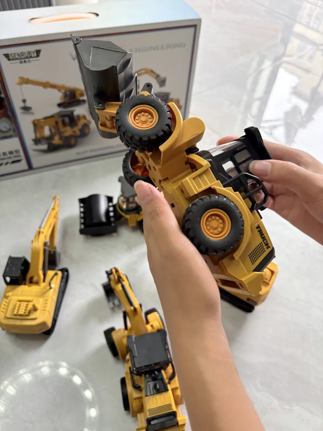 又又又又又给我儿子入手了一套工程车…??️