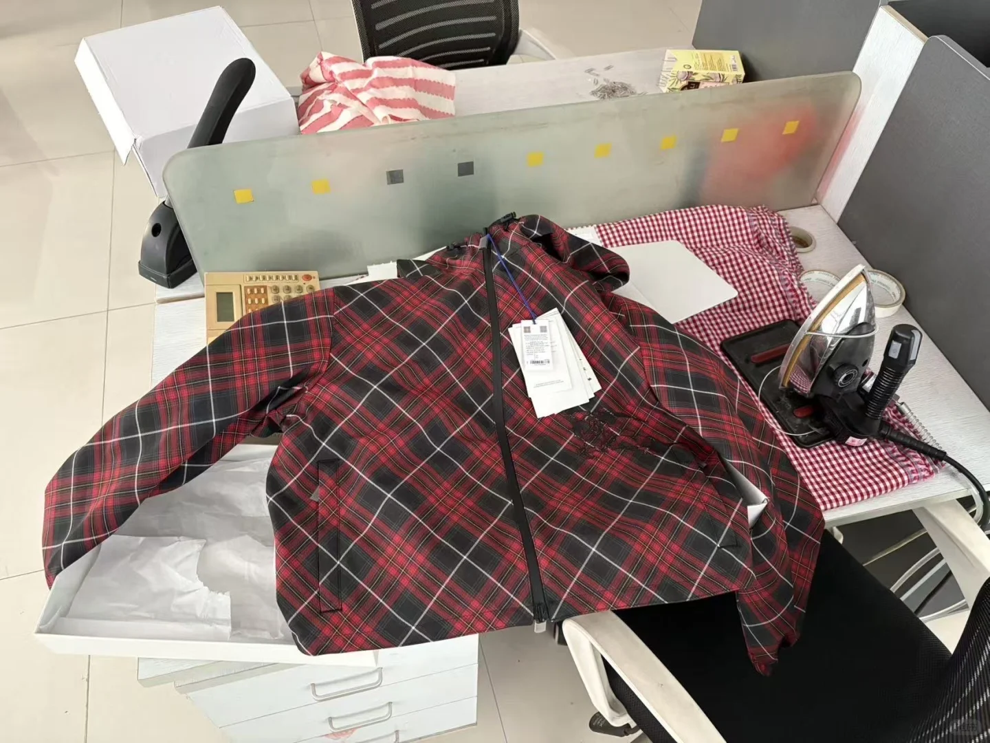 新品开发，实体工厂很困难，借钱也要搞开发