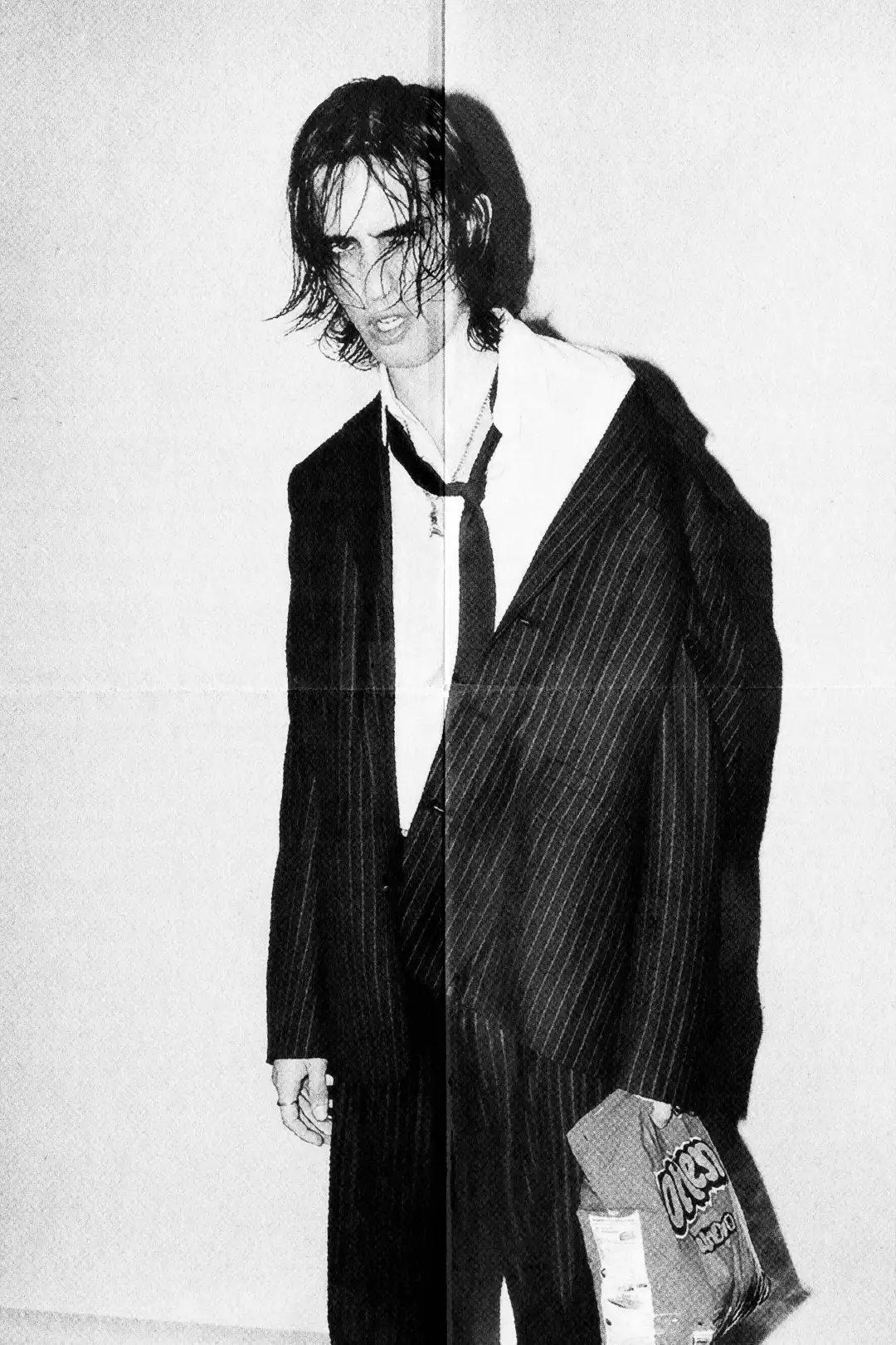 ?复古纸张折痕颗粒效果