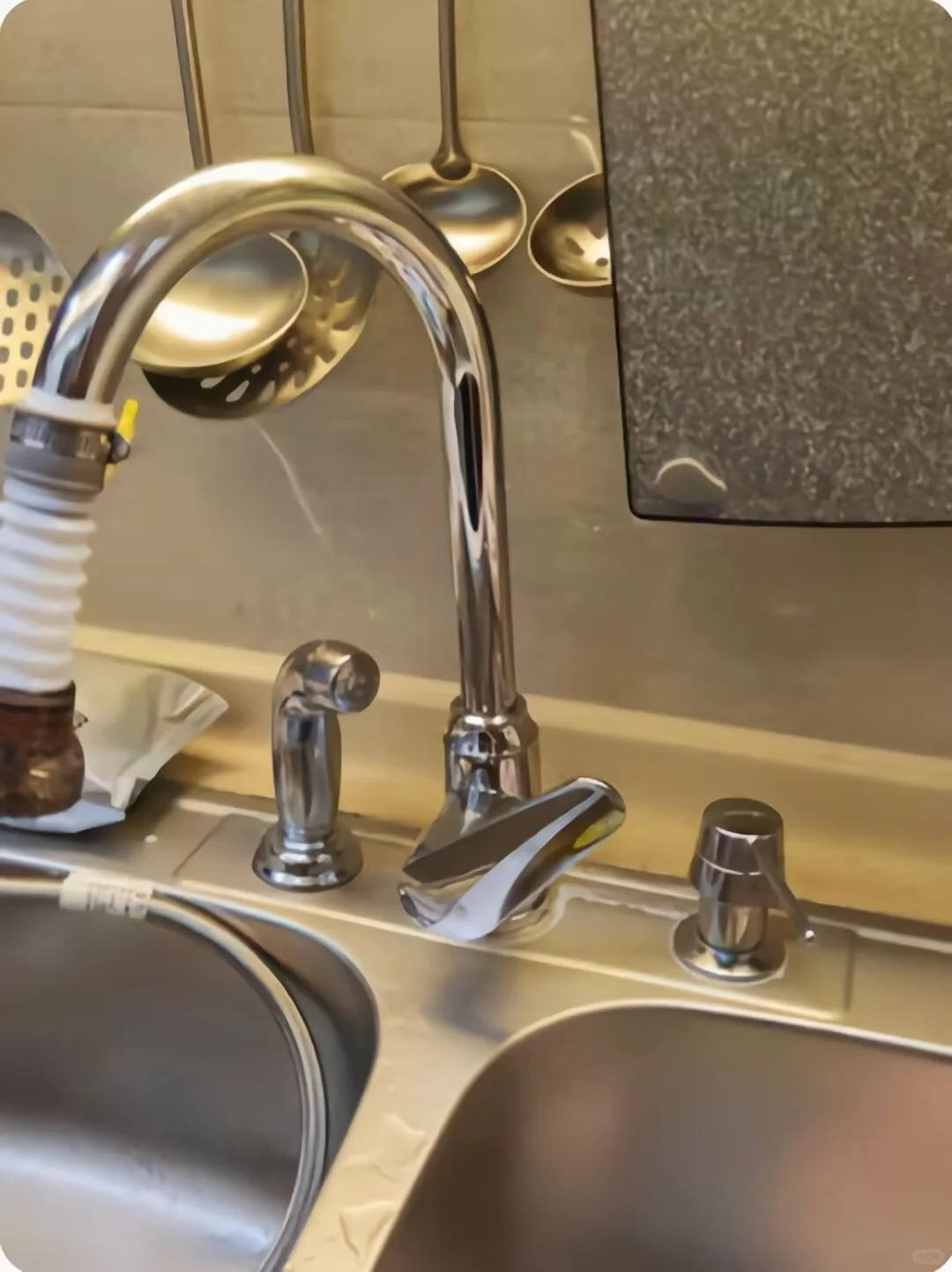 青岛上门电工电路跳闸短路维修 全市上门