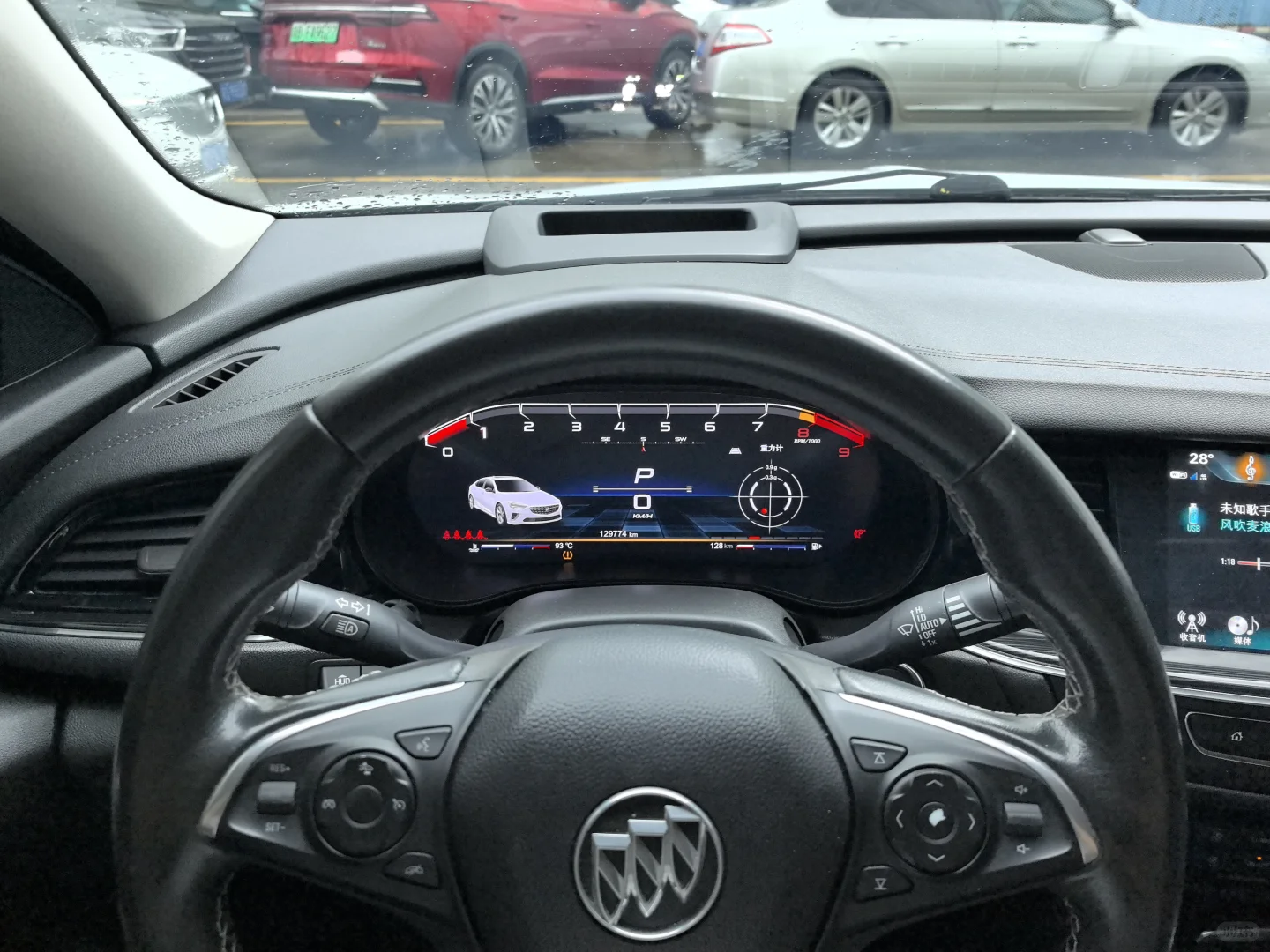 新君威液晶仪表盘