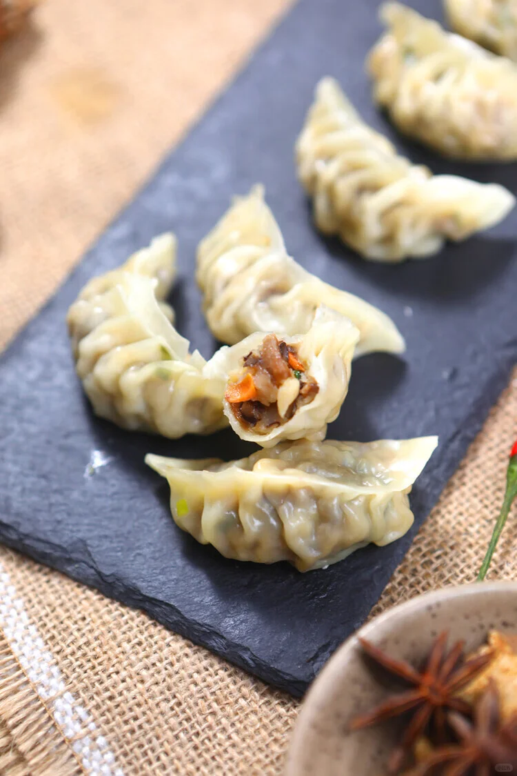 ?速冻饺子玉米饺：懒人早餐新选择！