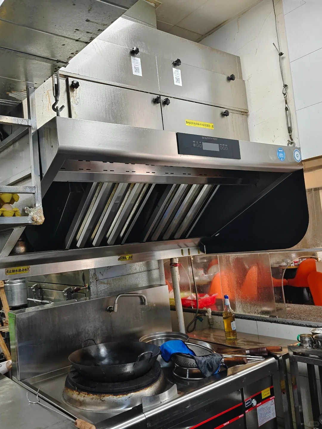 想选油烟净化器一体机设备，双尼的优势何在