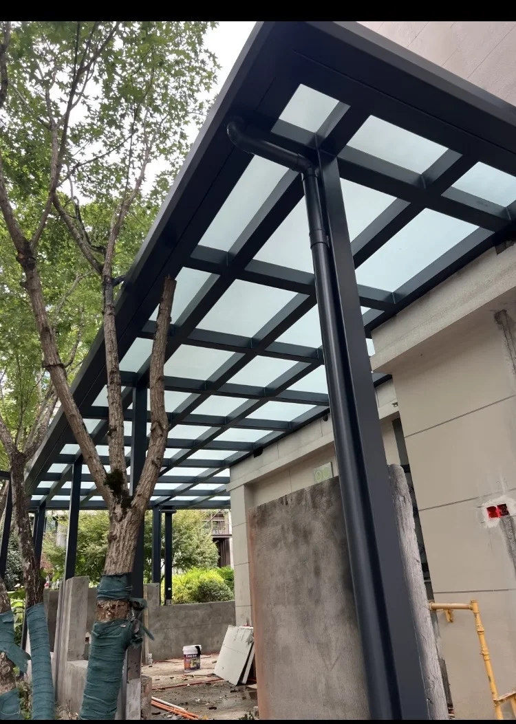 钢结构玻璃雨棚阳光房，别墅的优雅屏障