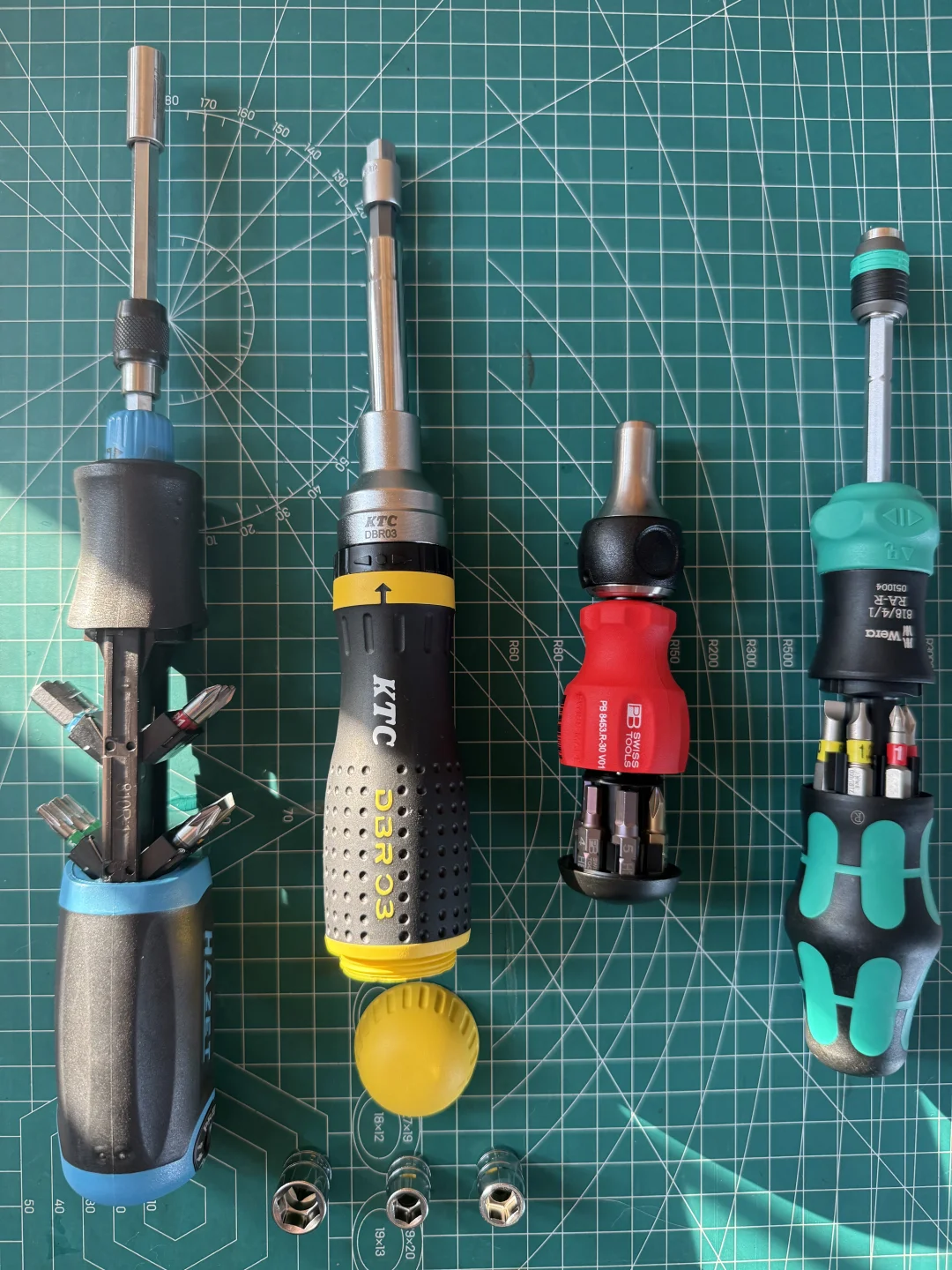 棘轮螺丝刀也可以多彩！