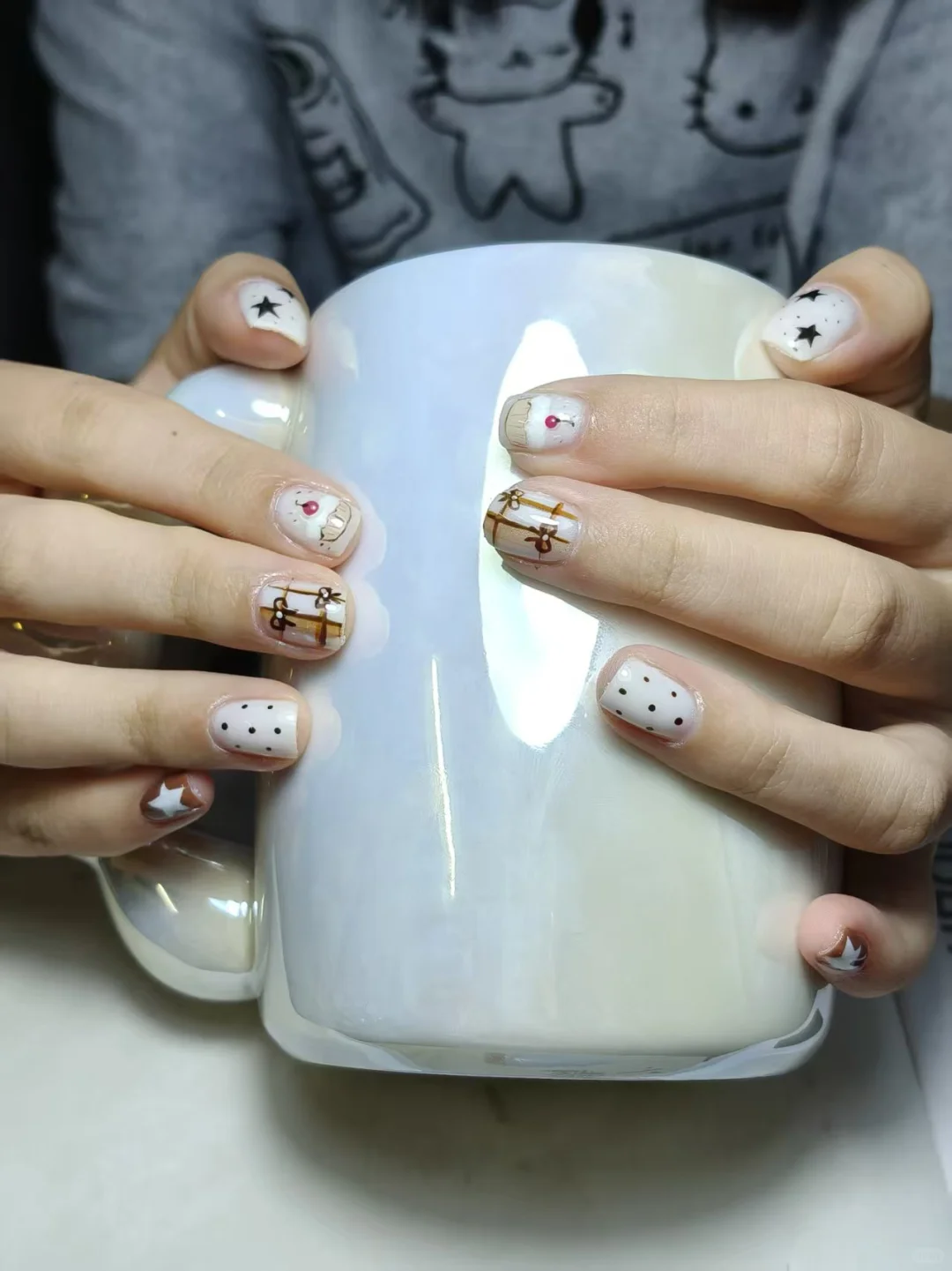 ՞˶･֊･˶՞ಣ玻璃珠and手绘