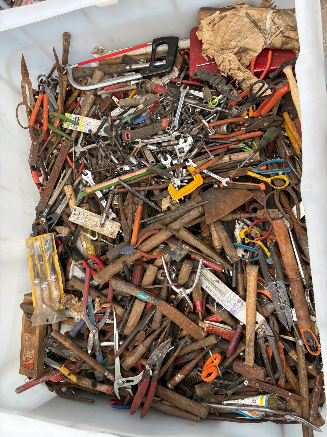 刚到国内，两吨左右！